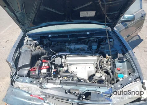 1996 Honda Accord Lx z USA, uszkodzony, nr VIN 1HGCD7239TA028865